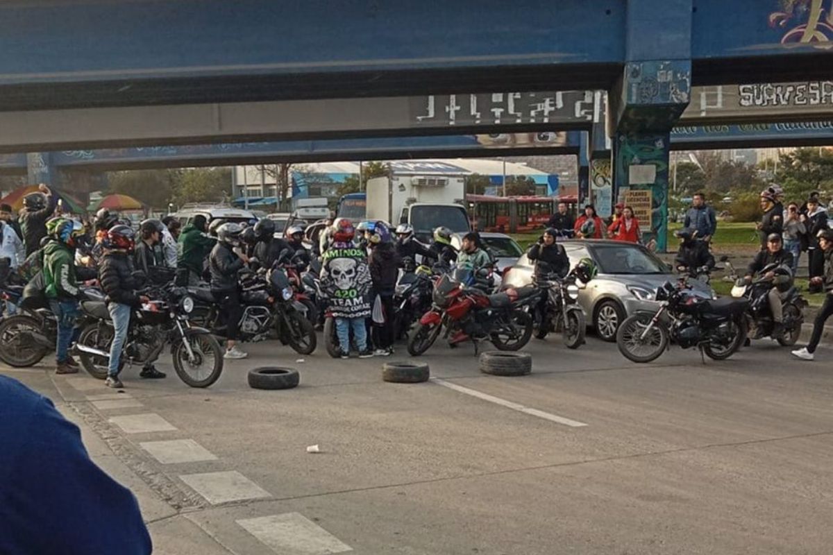 Por qué hay paro de motos en Bogotá hoy: restricciones anunciadas no gustaron