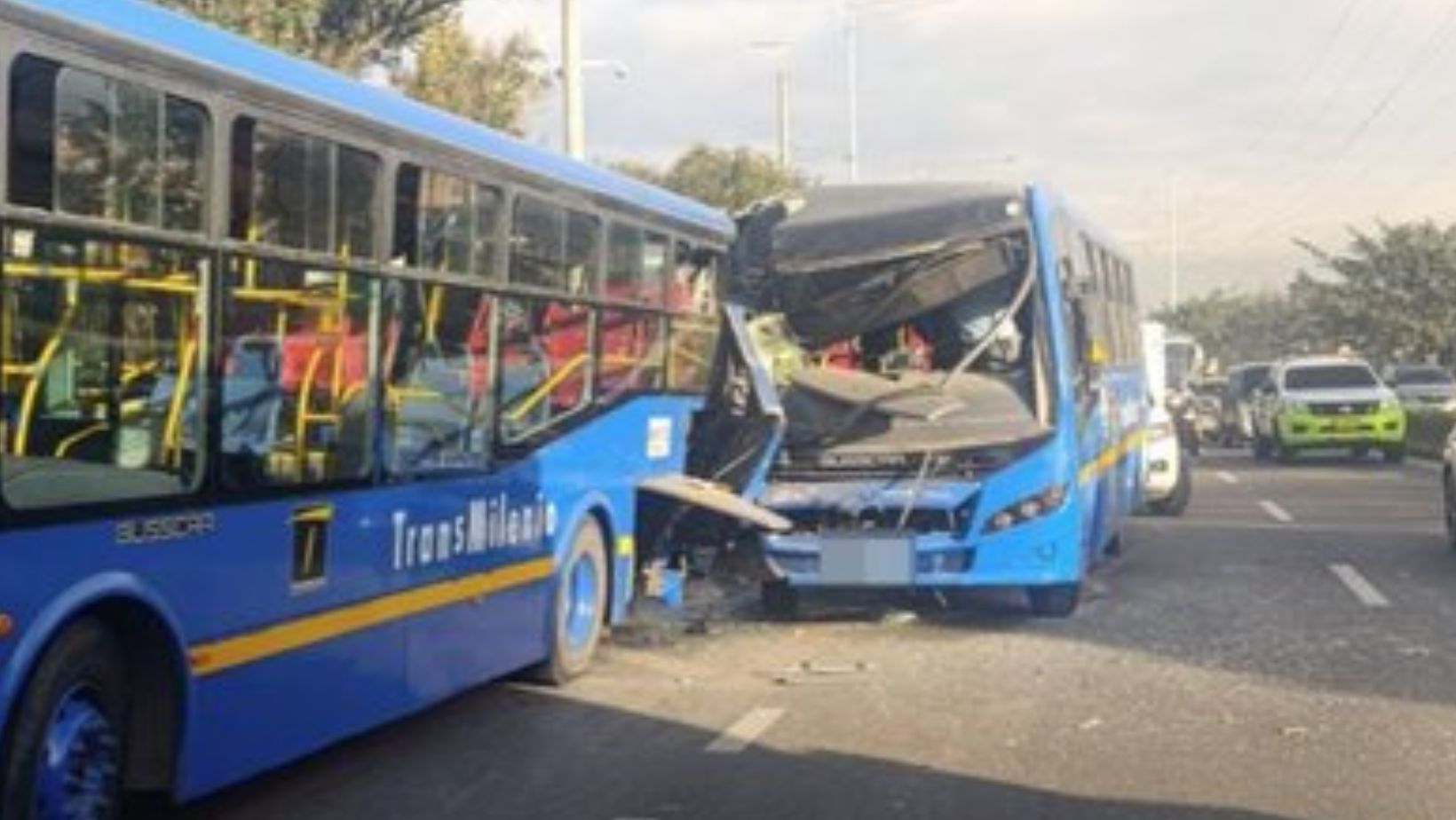 Bogotá hoy: dos buses SITP se estrellaron en la avenida Boyacá