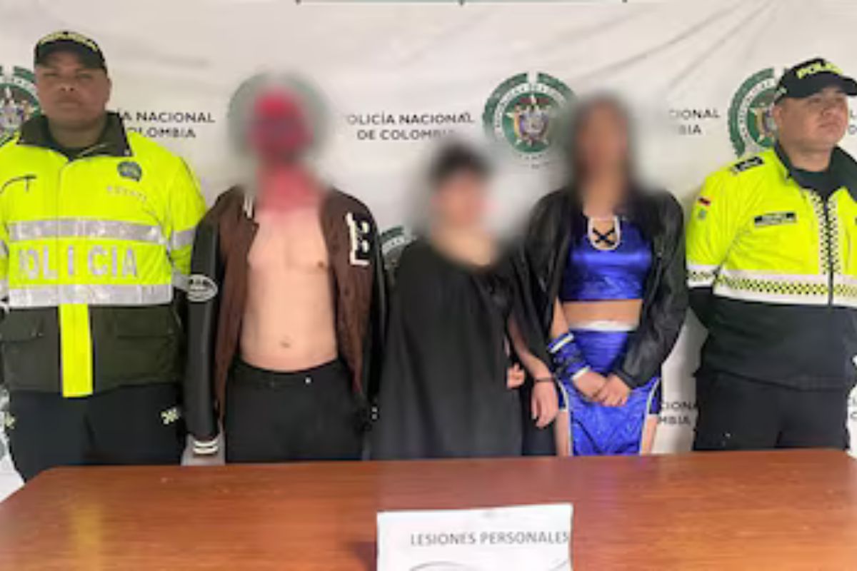 Identifican a las dos mujeres disfrazadas que estaban en la escena en que murió estudiante de Los Andes. Ambas quedaron en libertad. 