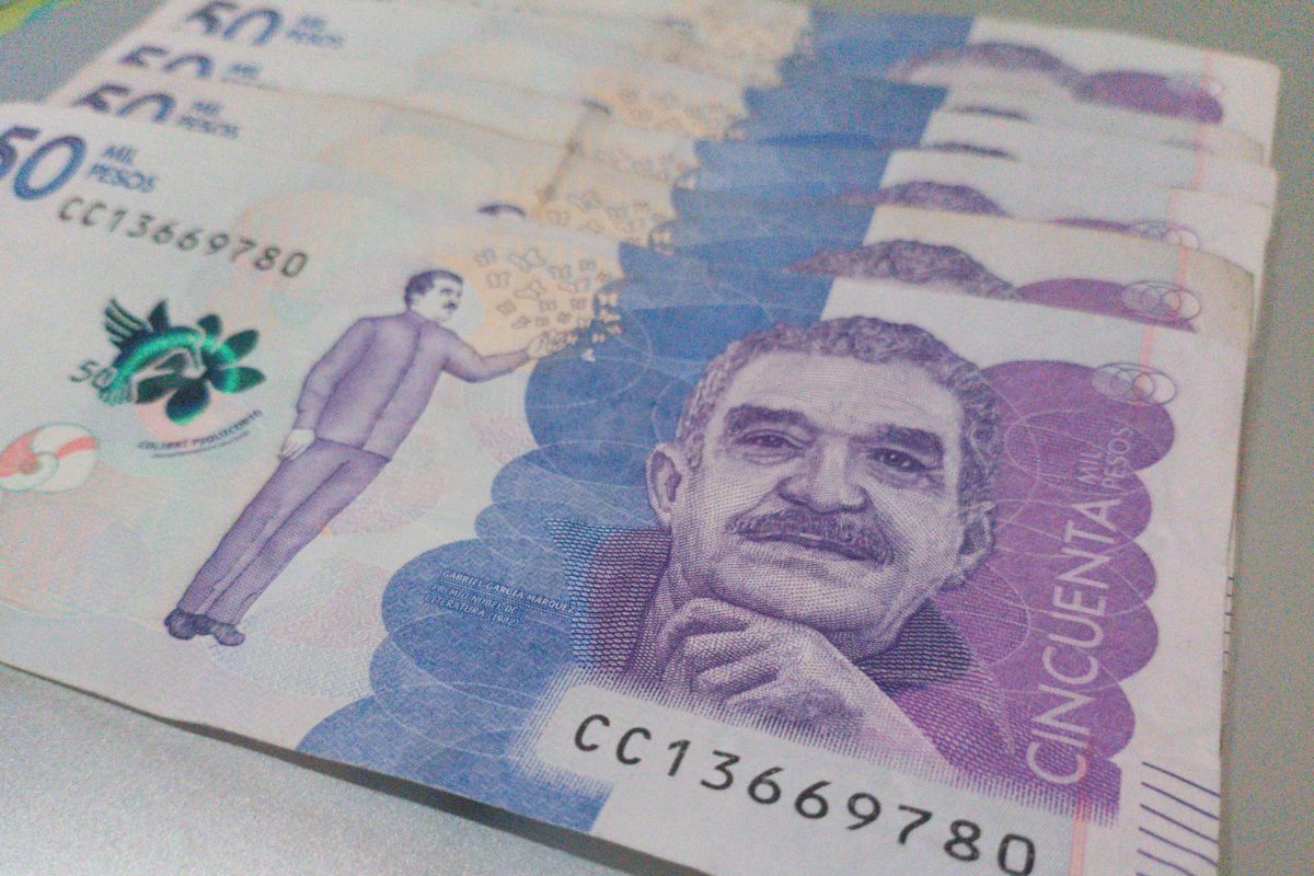 Billetes de 50.000 pesos: pesos colombianos en nota sobre Cajas de compensación familiar darán más subsidios de vivienda rural y urbana