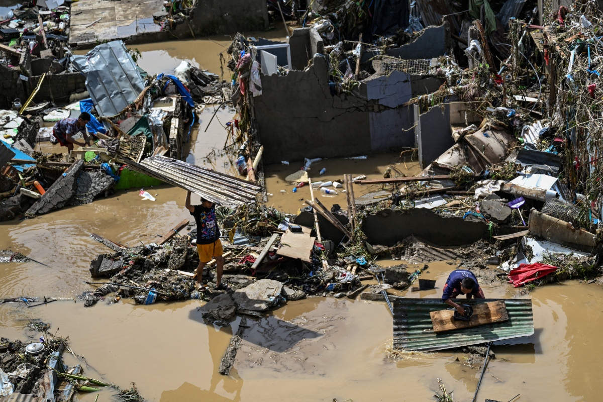 Tragedia en Filipinas por  paso del tifón Kalmaegi; reportan más de 140 muertos