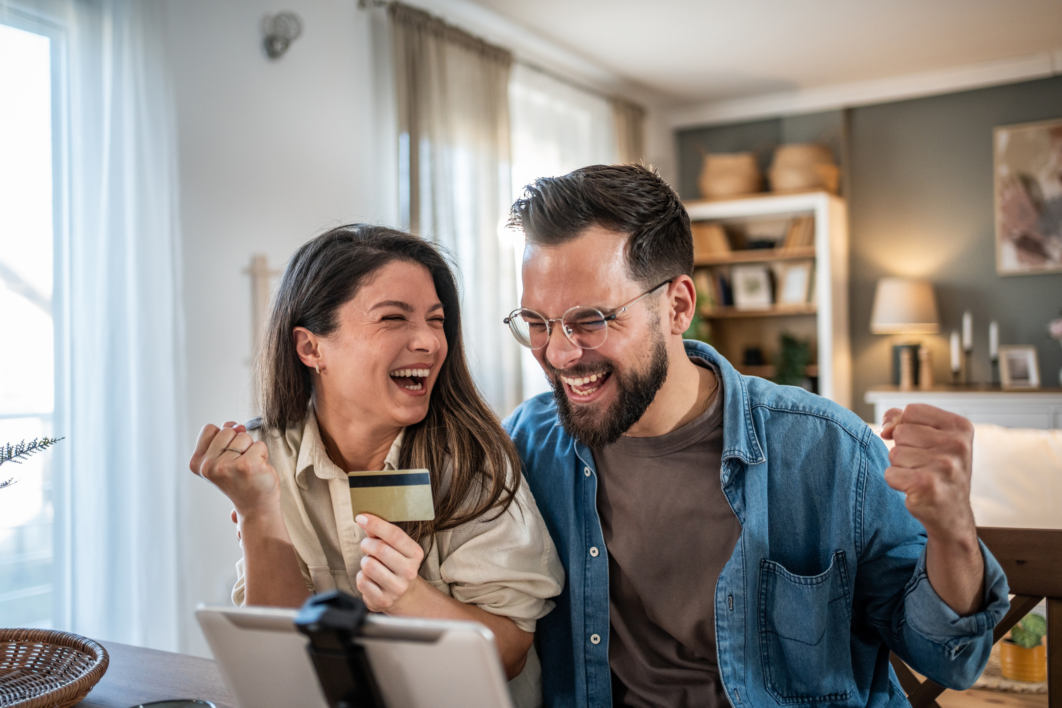 Tarjetas de crédito no tendrían 1,5 % de retención de fuente: idea del Gobierno