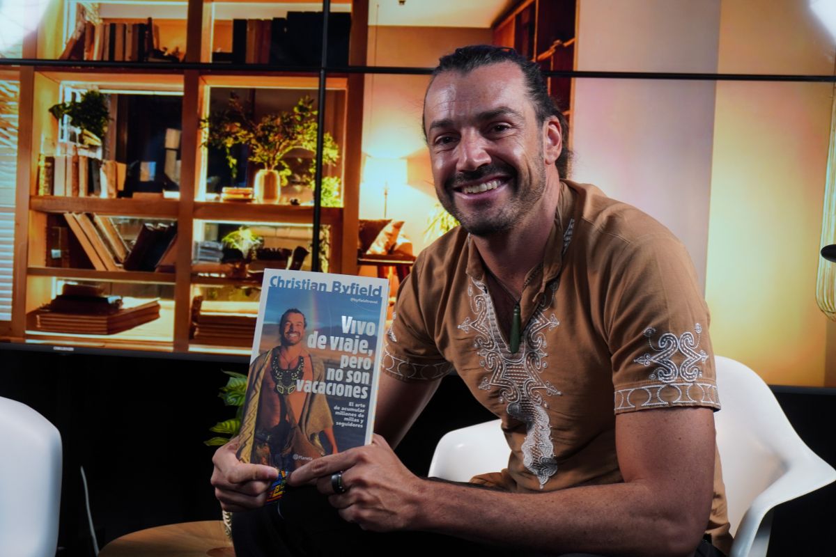 Christian Byfield presenta su libro Vivo de viaje, pero no son vacaciones