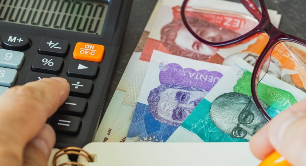 Pesos colombianos / Getty 