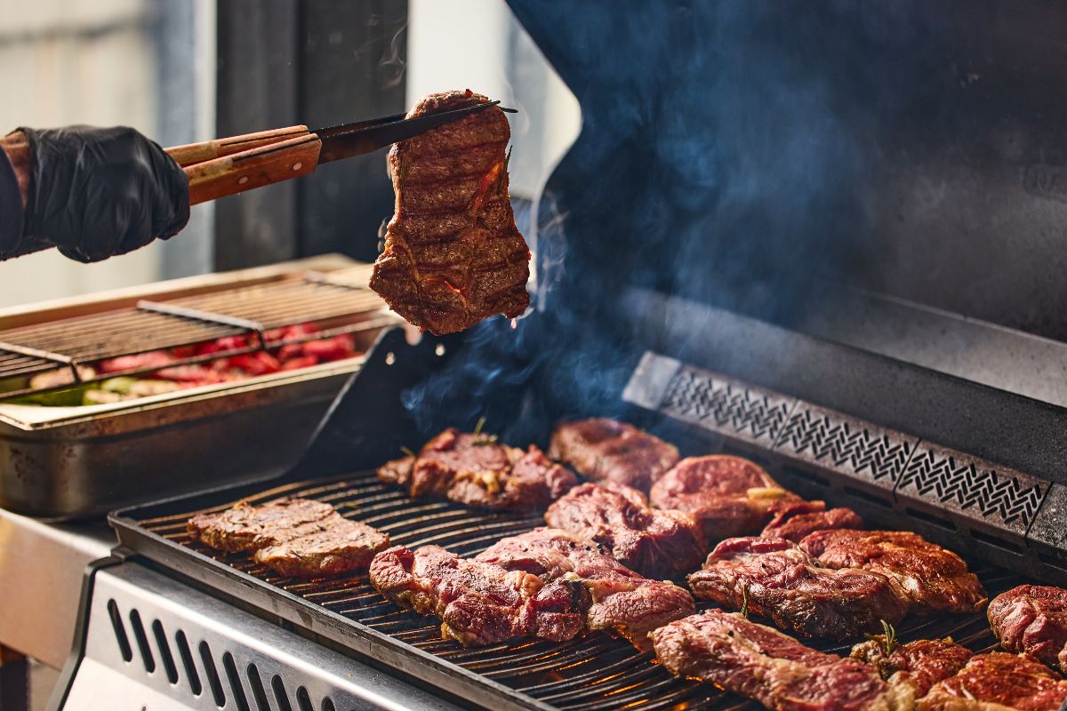 Anuncio sobre la carne que se vende en Colombia: China se metió duro al negocio, que está disparado. Colombia superó exportaciones de 2024.