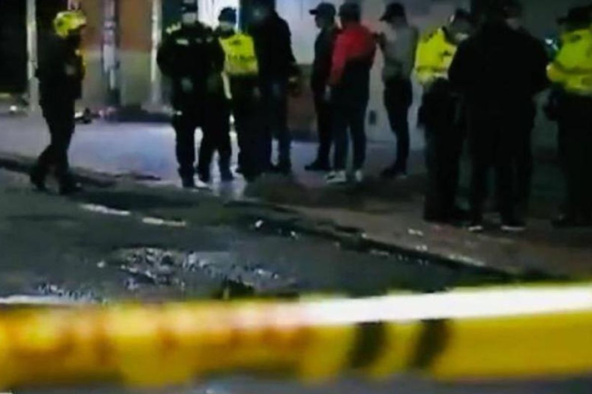 Identifican al hombre que fue asesinado en Modelia (Bogotá): no han podido ubicar a su familia. Un sicario le disparó en moto. 