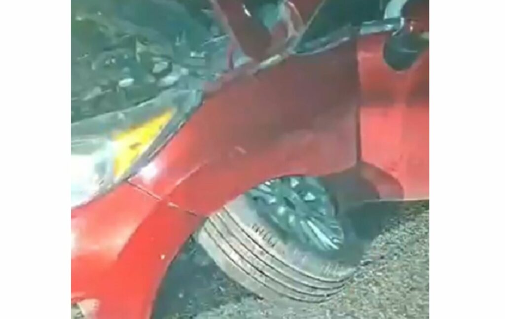 Así quedó el carro de Jossimar Calvo y su esposa