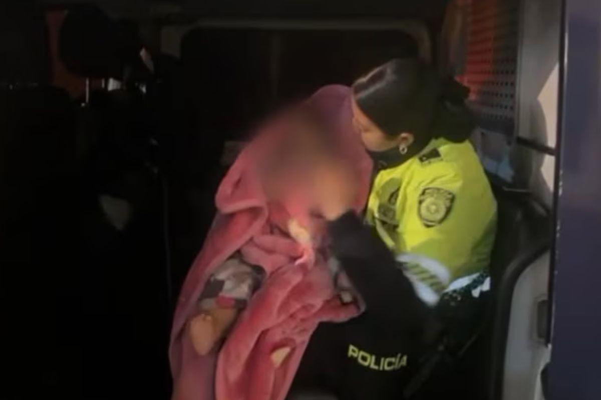 Sorpresa en Chorro de Quevedo: rescatan a bebé abandonado porque padres estaban tomando cerveza y aparecieron media hora después. 