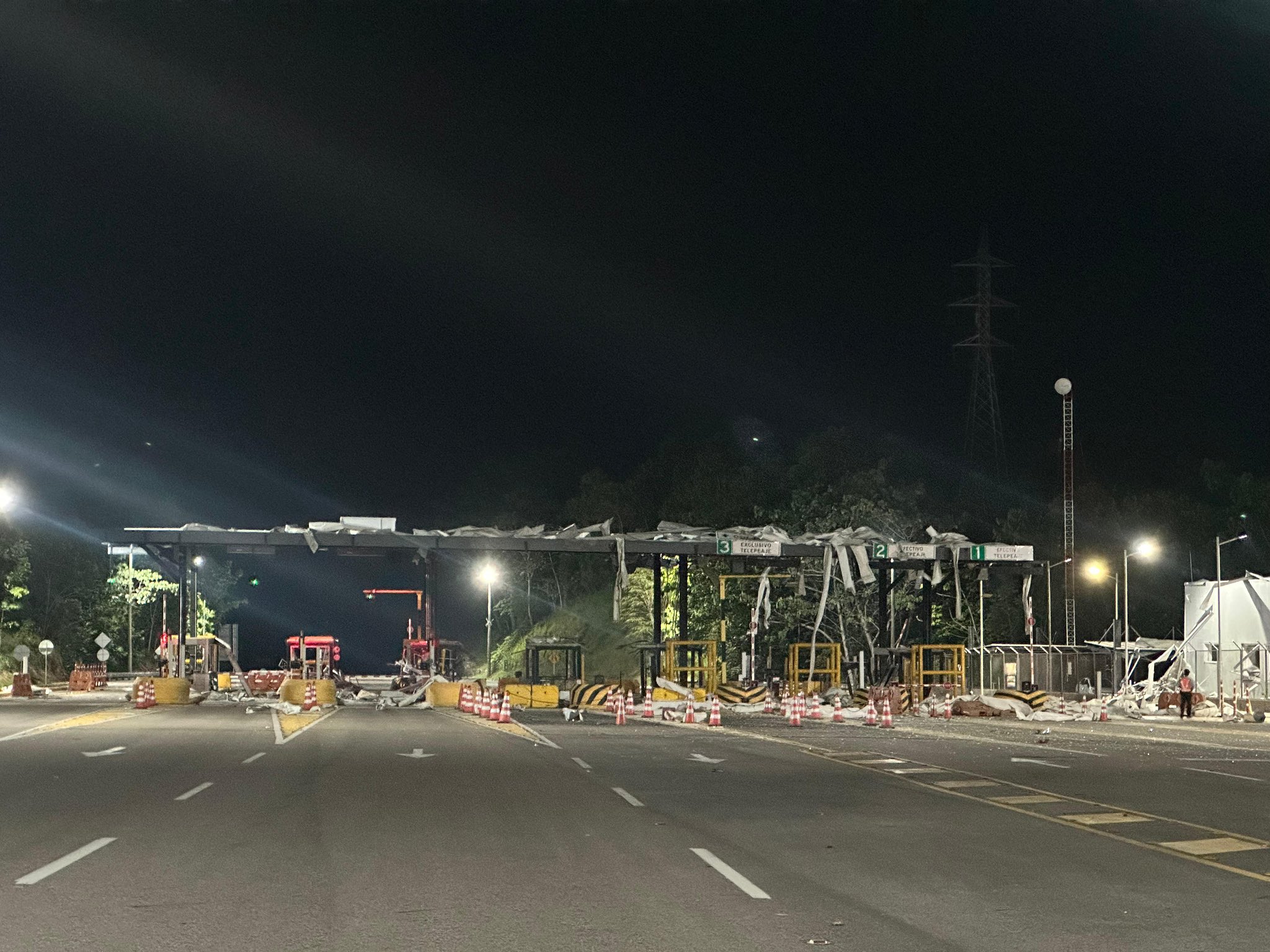 Atacan peaje la Lizama, entre Barrancabermeja y Bucaramanga: fue el ELN