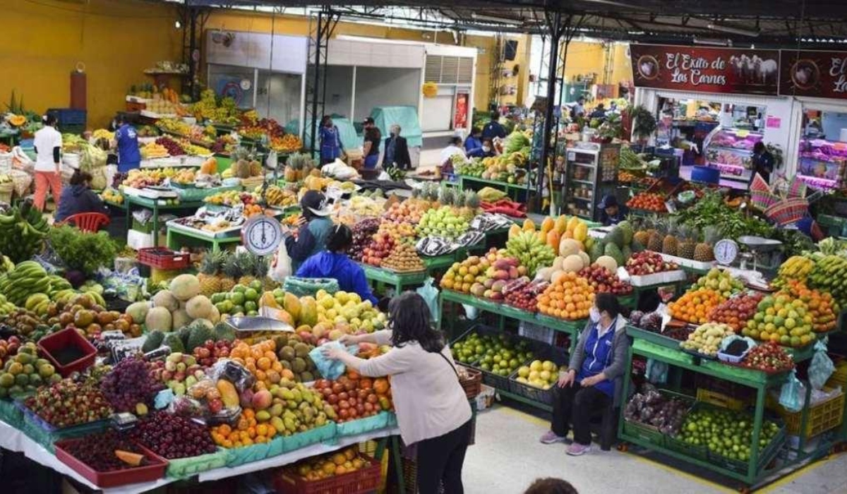 Cómo es el cambio en plazas de mercado en Bogotá en horarios por Navidad en 2025