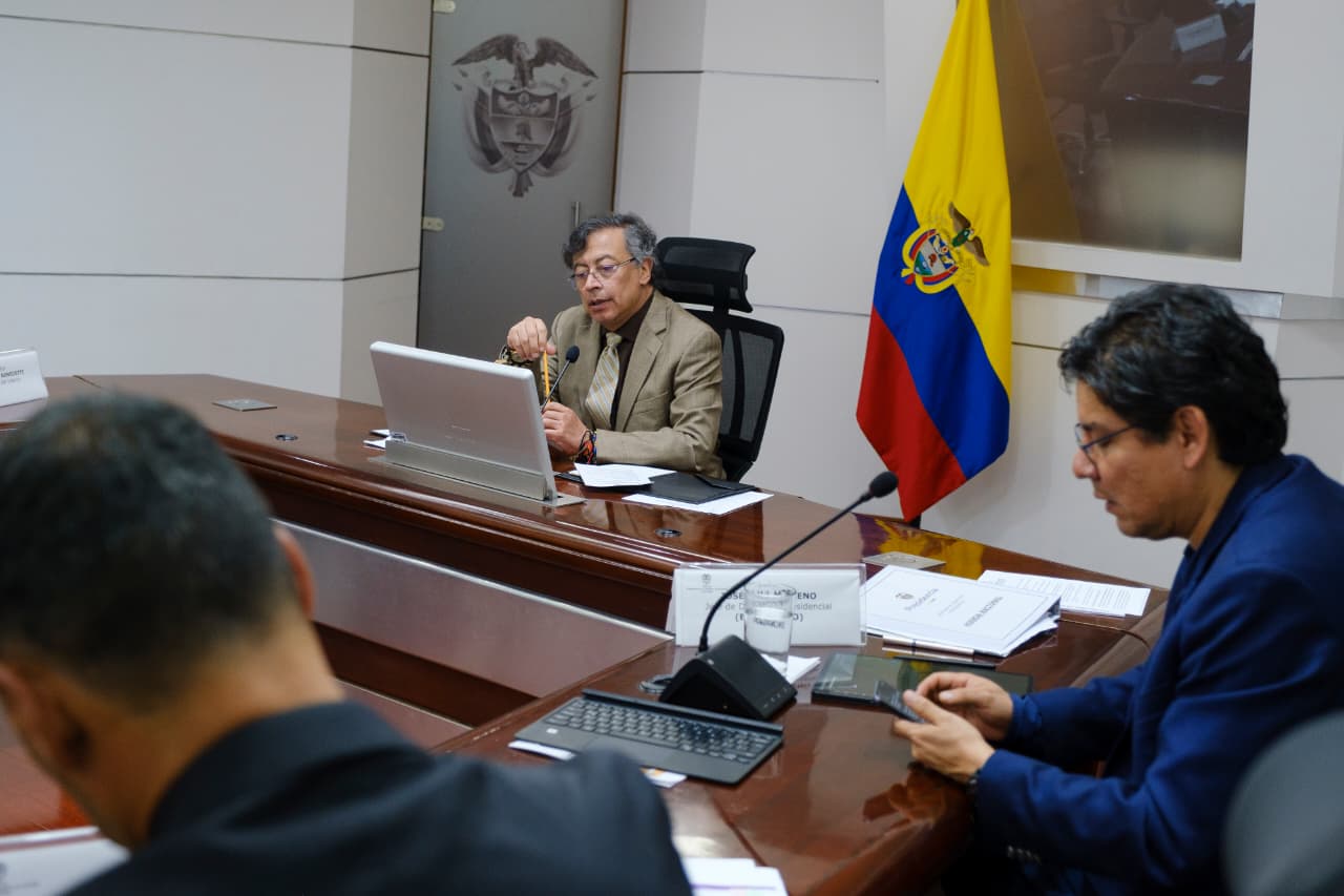 Dilian Francisca Toro le cae a Petro por grave situación de seguridad en Valle