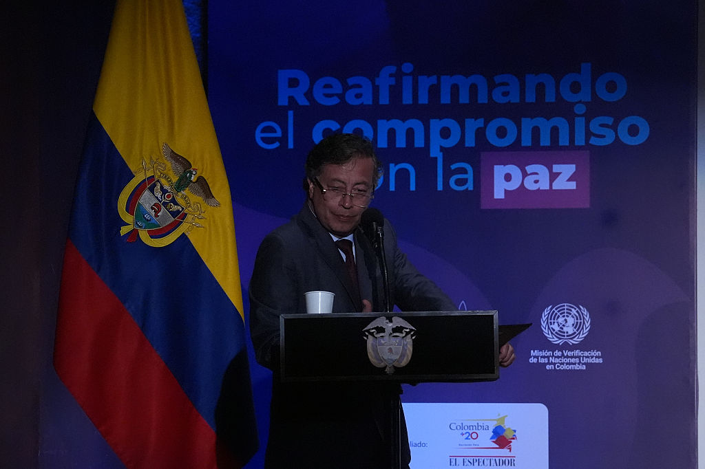 Petro manda mensaje a Maduro sobre ordenes a militares colombianos