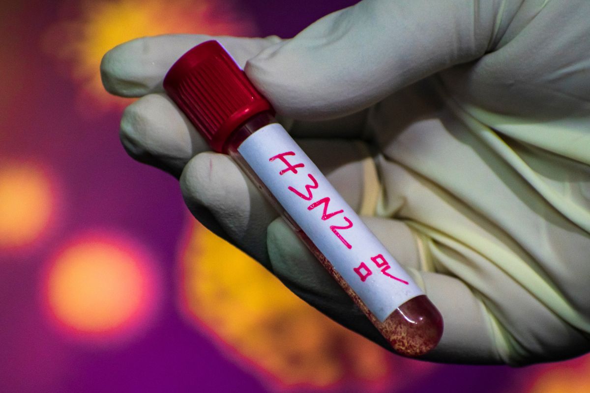 Quién es el primer caso confirmado de H3N2 en Colombia; se contagió en el exterior y es un menor de edad. 