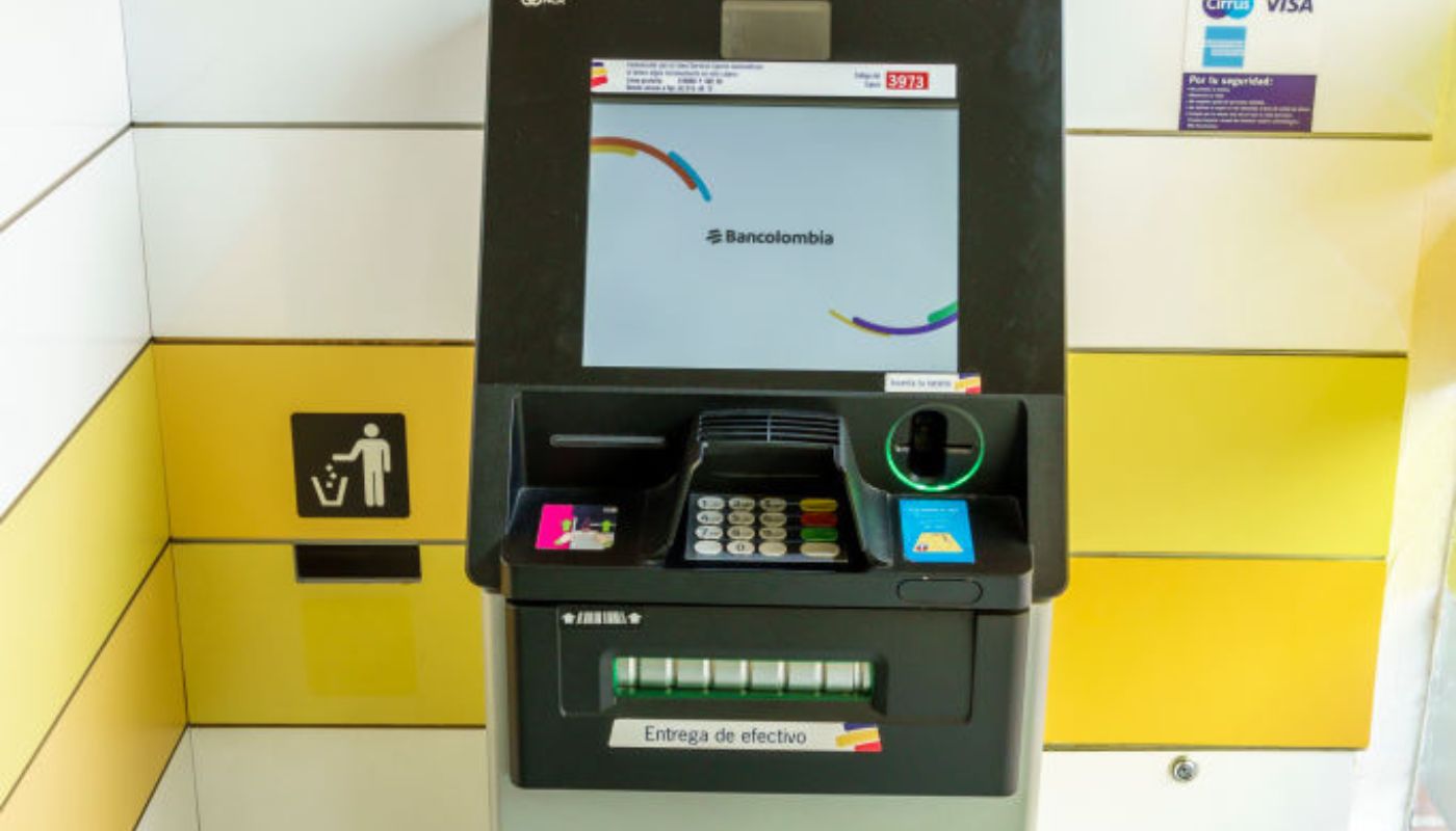 Usuarios de Bancolombia reportan fallas en cajeros y datafonos