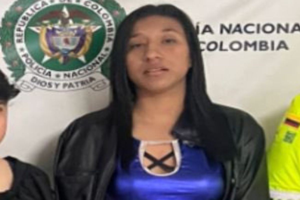 Emiten circular roja de Interpol contra la mujer de disfraz azul en caso Jaime E. Moreno en Bogotá. Estaría en Venezuela