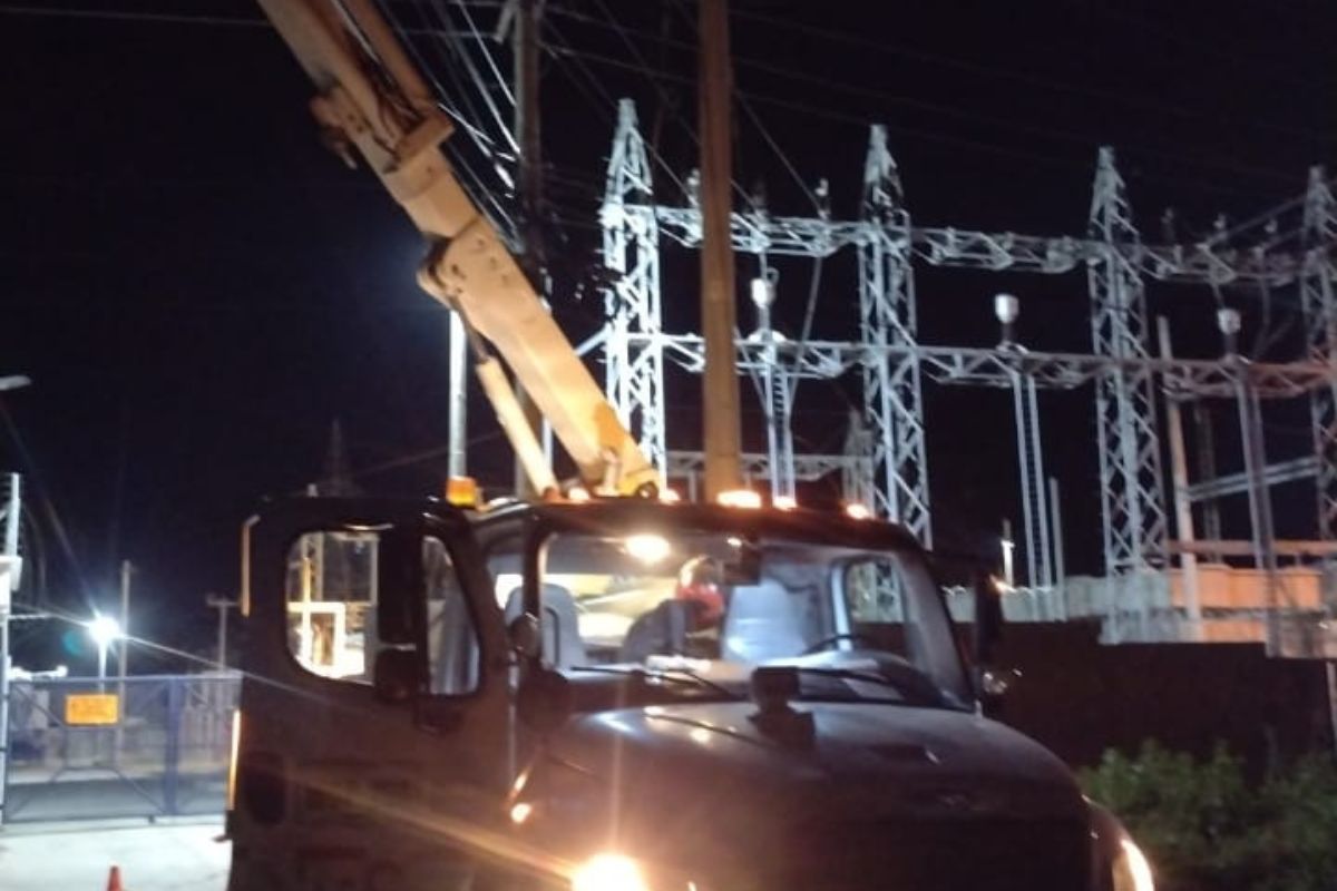 La mala noche que se vivió en El Rodadero (Santa Marta) en plena época de vacaciones. Todo este sector se quedó sin luz durante más de 4 horas. 