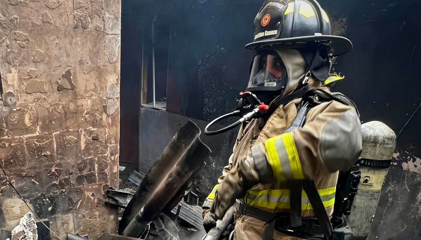 Incendio en plena víspera de Año Nuevo provocó pánico en Bogotá 