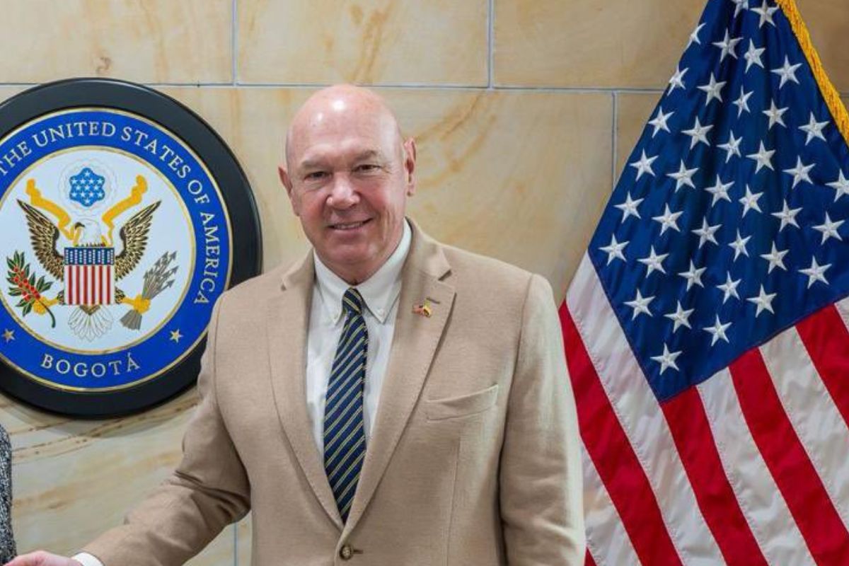 Avión del Gobierno de EE. UU. aterrizó sorpresivamente en Venezuela y tiene que ver con Colombia. Hay inesperado plan. 