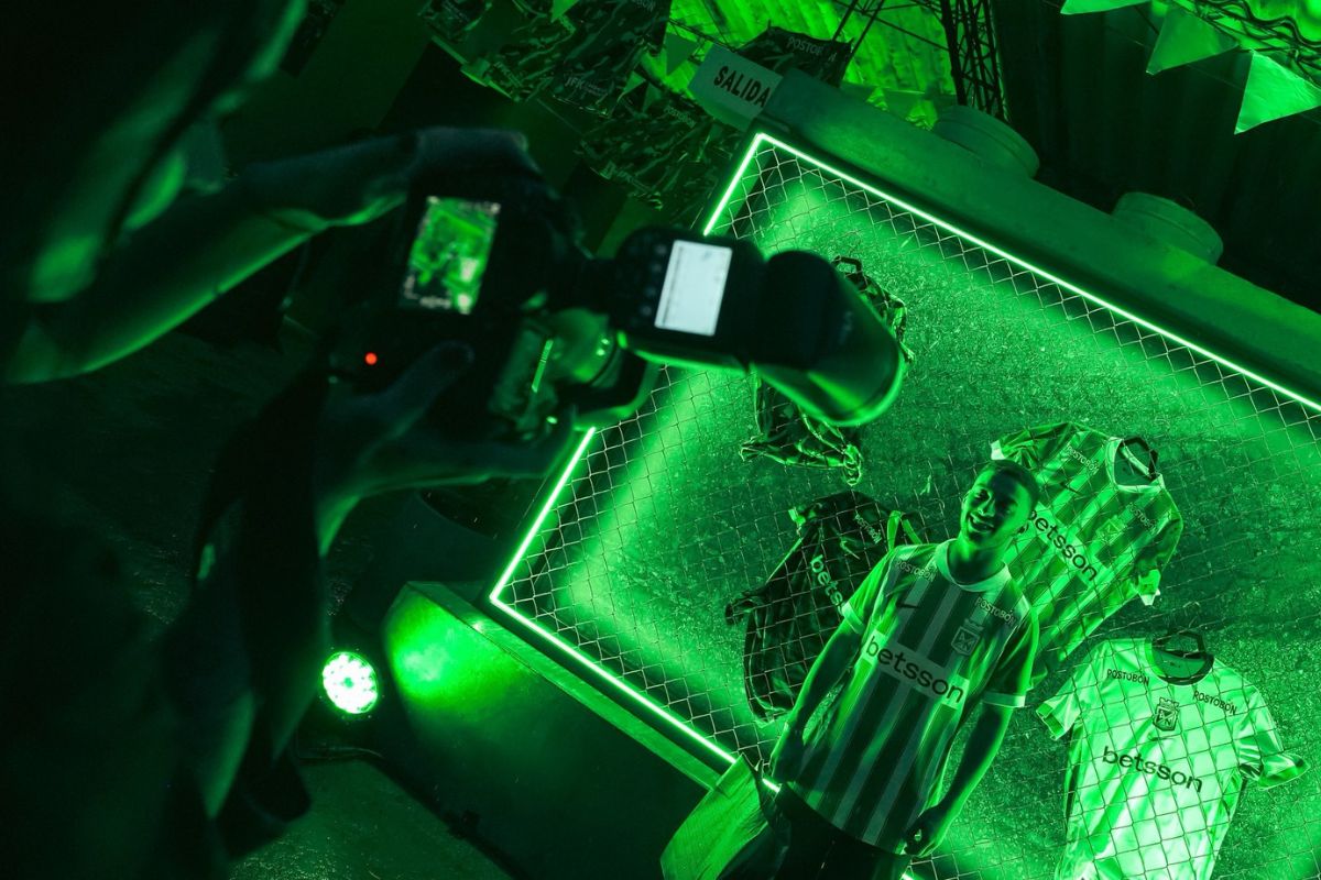 Atlético Nacional ficha a Milton Casco como nuevo lateral para 2026. Experiencia y liderazgo argentino llegan al club verdolaga.