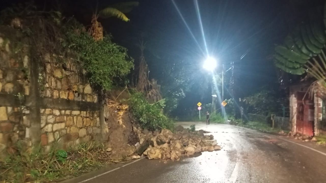 Creciente súbita en La Mesa: muerte de madre de periodista por lluvias