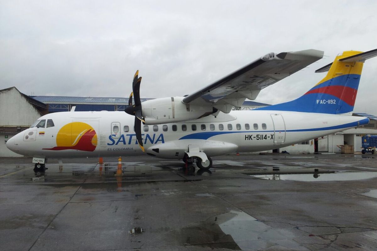 Reportan desaparición de avioneta de Satena con 19 pasajeros a bordo: salió desde Medellín para Ocaña y nunca aterrizó. 