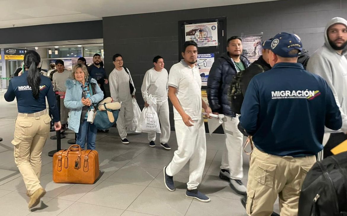 Colombianos deportados de Estados Unidos: reactivan vuelos
