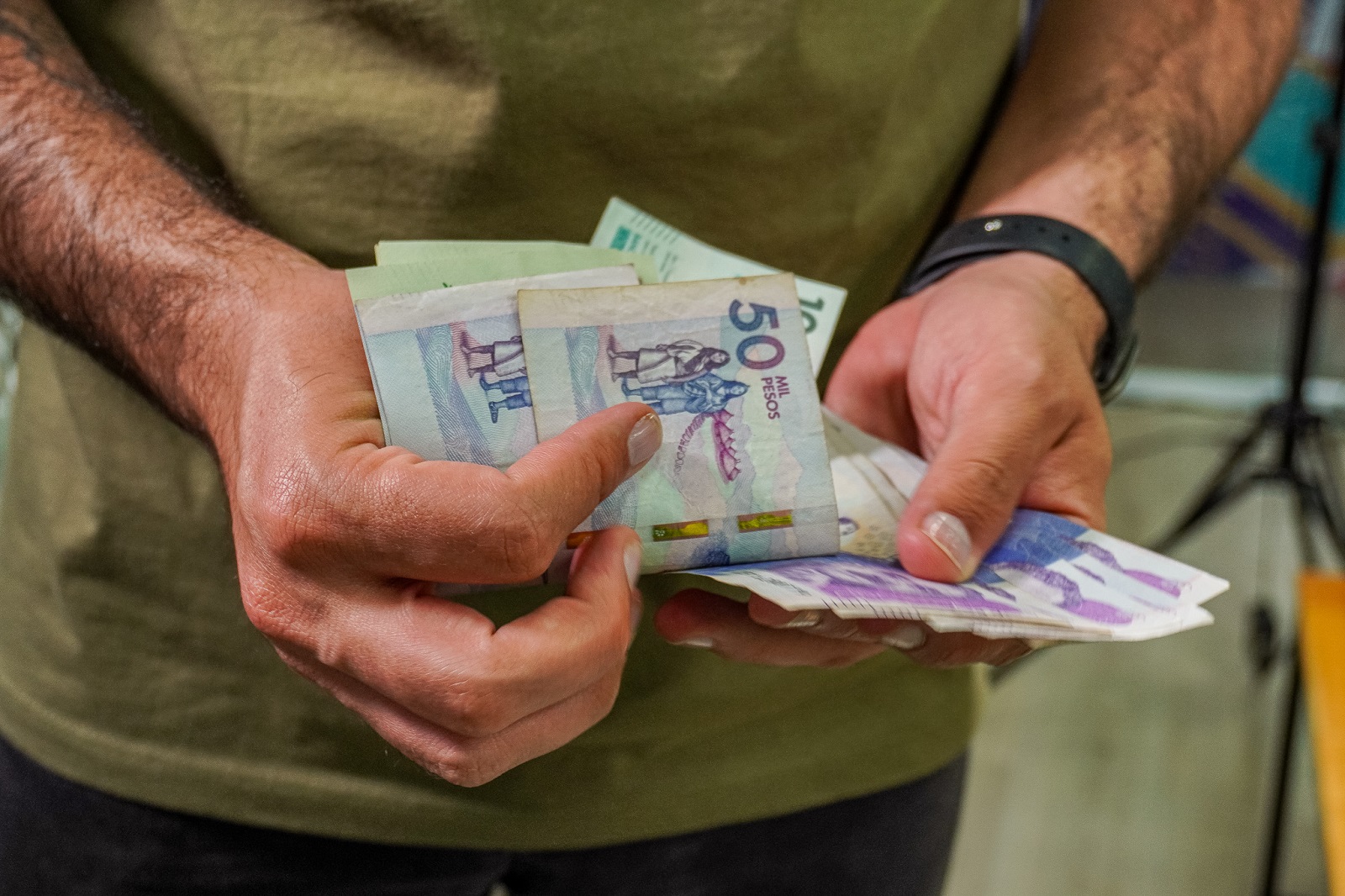 Banco de la República da golpe a dueños de tarjetas de crédito por tasas