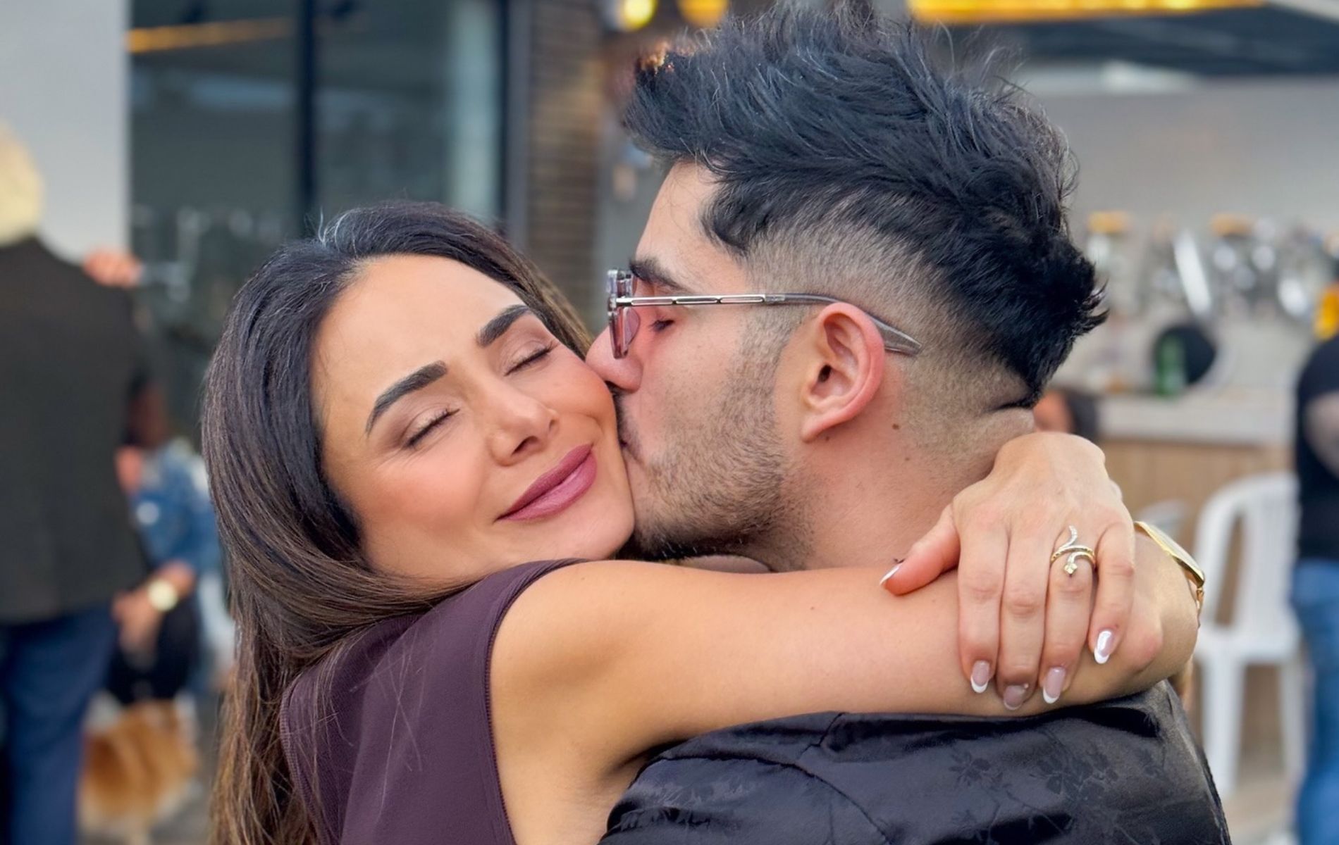 Esposo de Johanna Fadul sale en defensa de su esposa y se va en contra de RCN