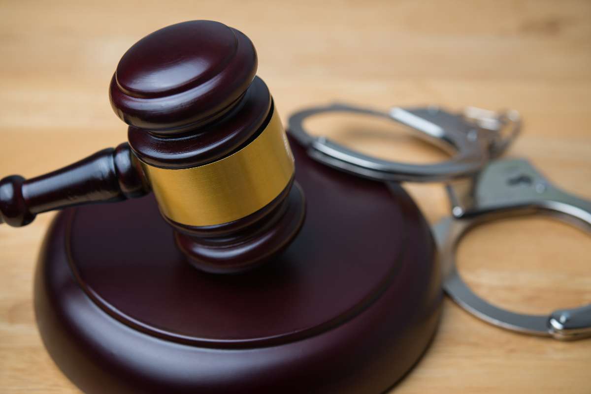 Por qué un divorcio se resolvió por los likes que hombre daba en redes sociales