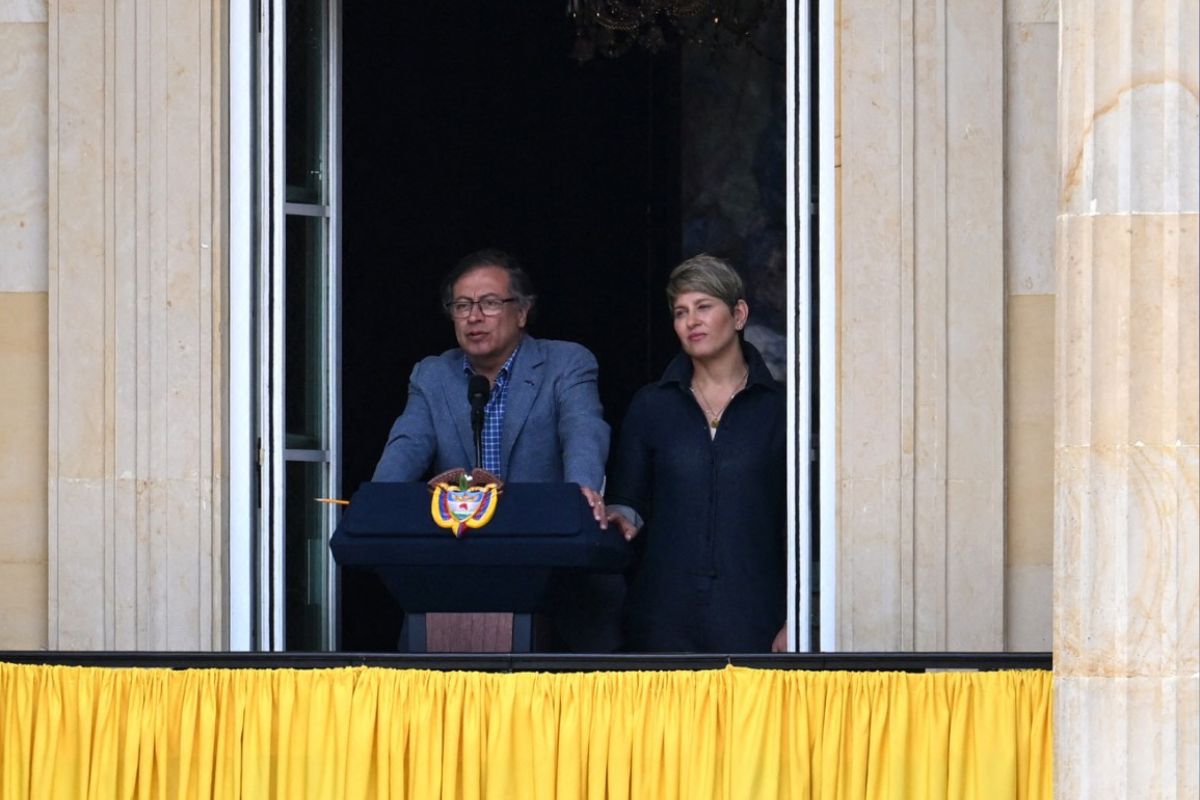 Presidencia aclara cómo son contratos del fotógrafo y maquillador de Alcocer por $ 23.000 millones 