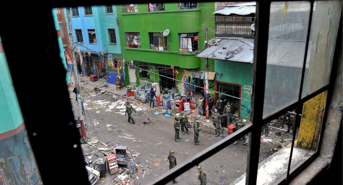 Chef Óscar Rosas reveló que cocinó carne humana en el Bronx de Bogotá y narró las aterradoras ordenes que tuvo que cumplir allí.