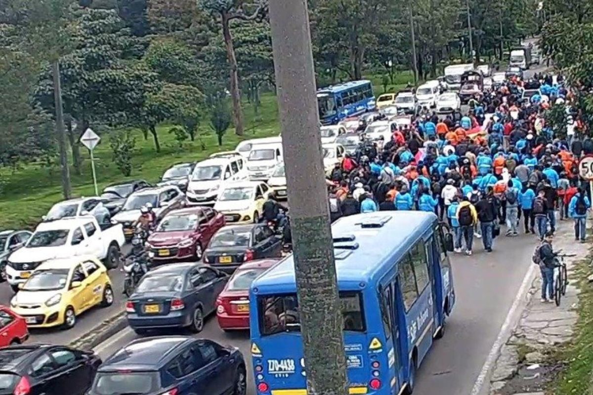 "Solidaridad": miembro de Fecode, que ganan más del mínimo, dice por qué salió a marchar en Bogotá
