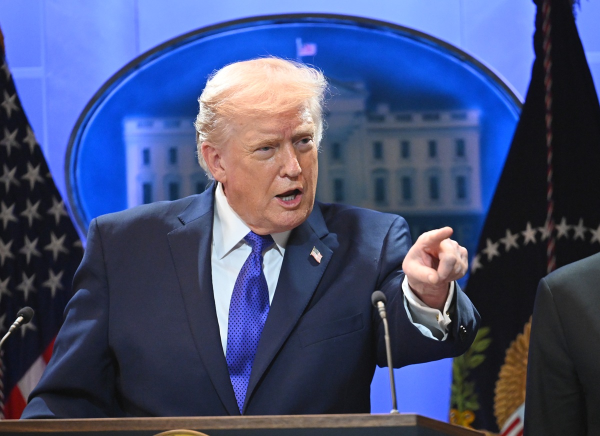 Hombre armado intentó meterse a casa de Trump: Servicio Secreto lo frenó