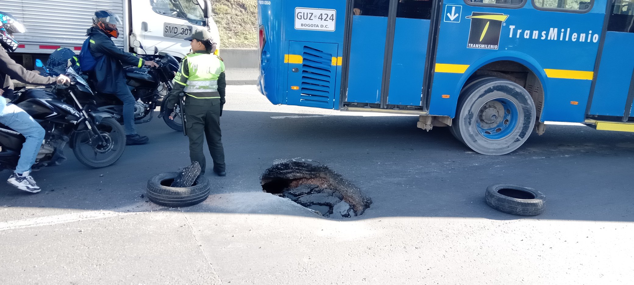 Hueco en la Autopista Sur
