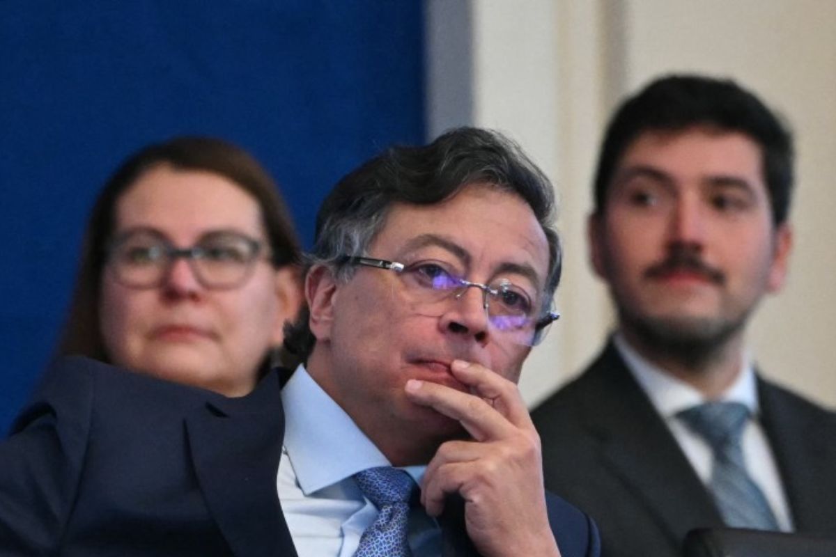 Familia del niño Kevin Acosta tomó drástica decisión: denunciarán a Petro y al ministro de Salud. Los acusan de negligencia. 