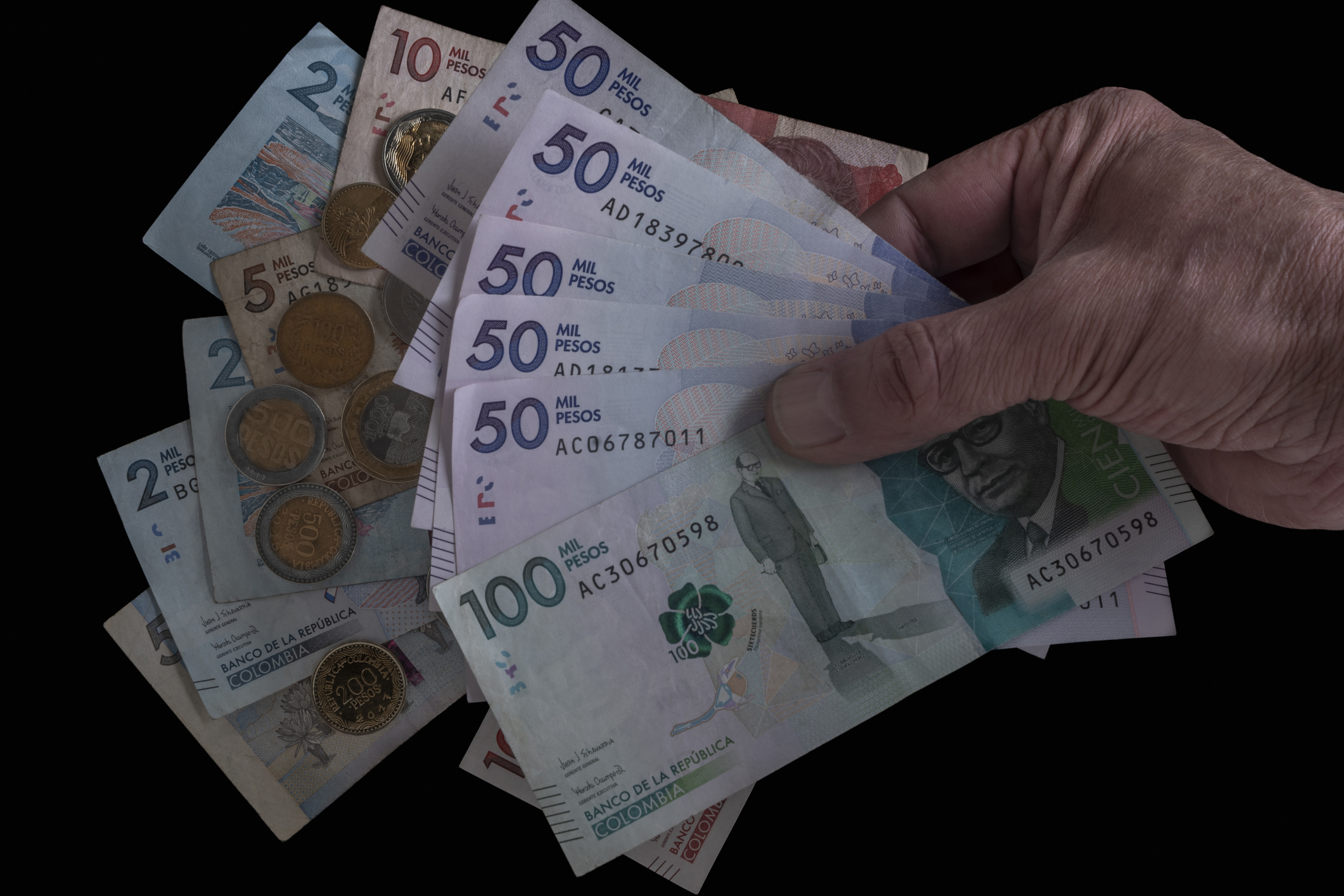 Trabajo público en Colombia: ofertas laborales en el CNSC por $ 9 millones