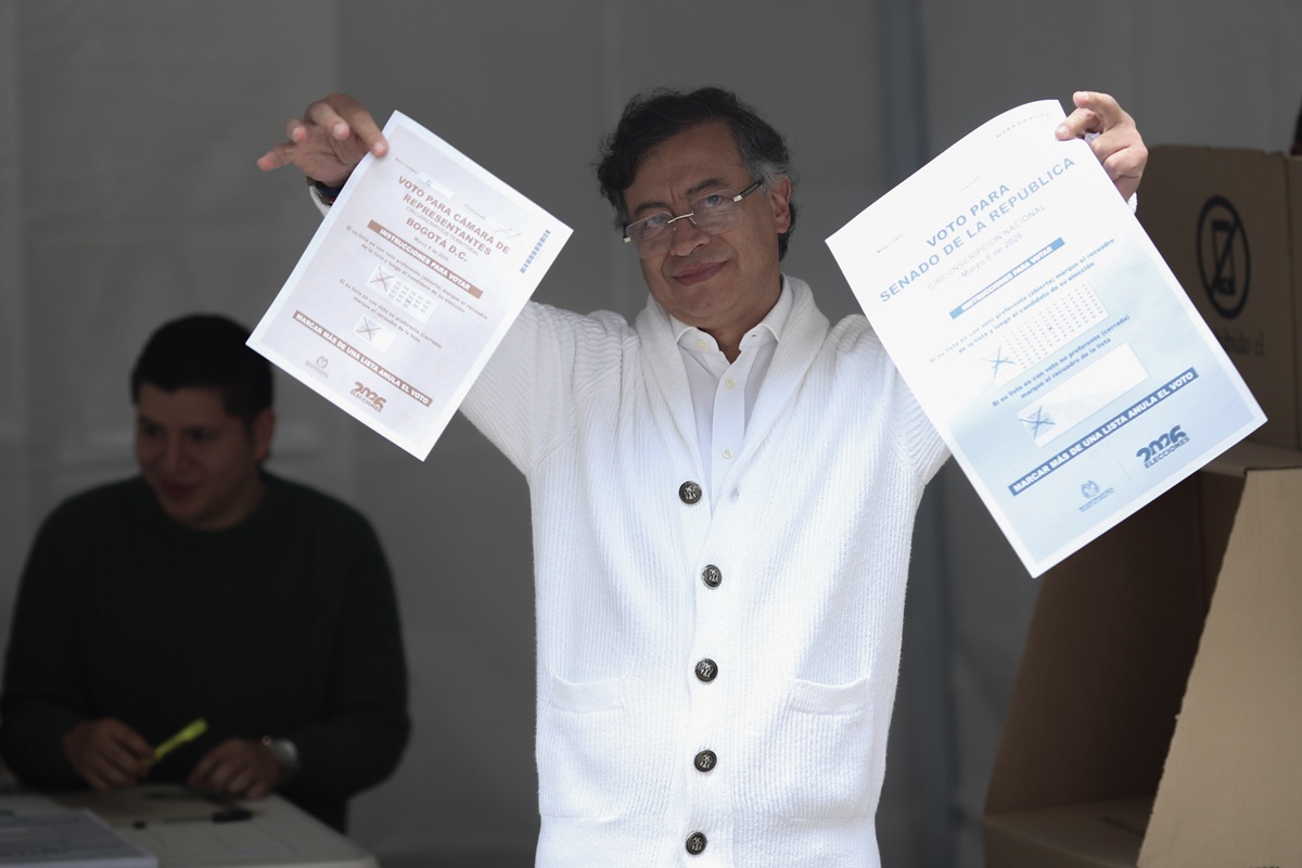 Editorial de El Espectador acusa a Gustavo Petro de participar en política 