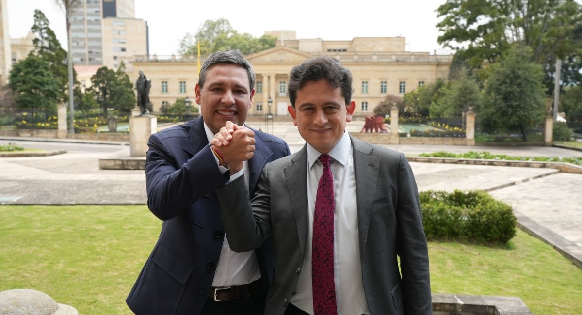 Luis Carlos Reyes, exdirector de la Dian, no será fórmula vicepresidencial en 2026 de Mauricio Lizcano en elecciones de 2026.