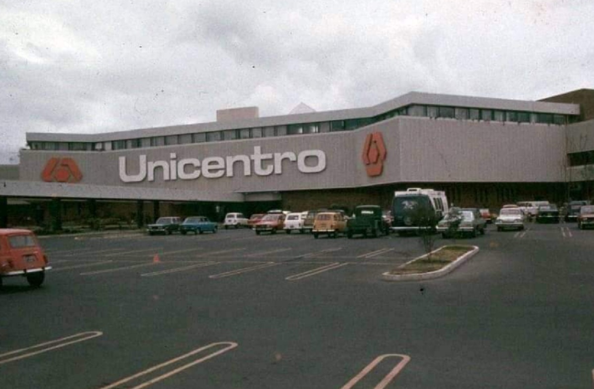 Unicentro de Bogotá cumple 50 años en 2026 e inició en un lote de vacas