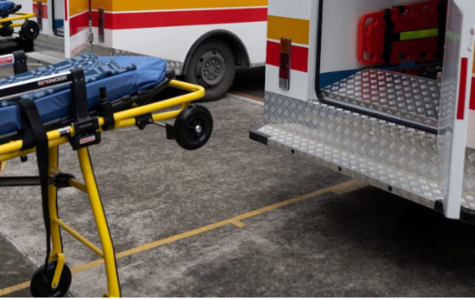 Capturan a delincuentes que robaban en una ambulancia en Bogotá
