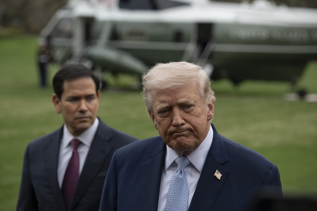 Guerra contra Irán va para un mes y empieza a superar cálculos de Donald Trump