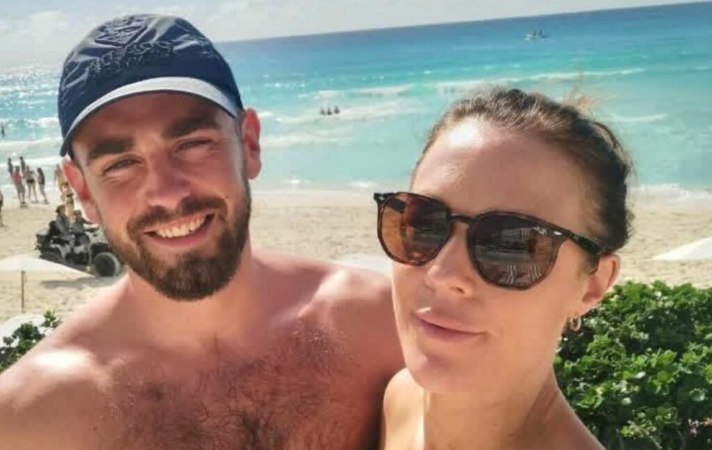  James Winkles y su prometida.