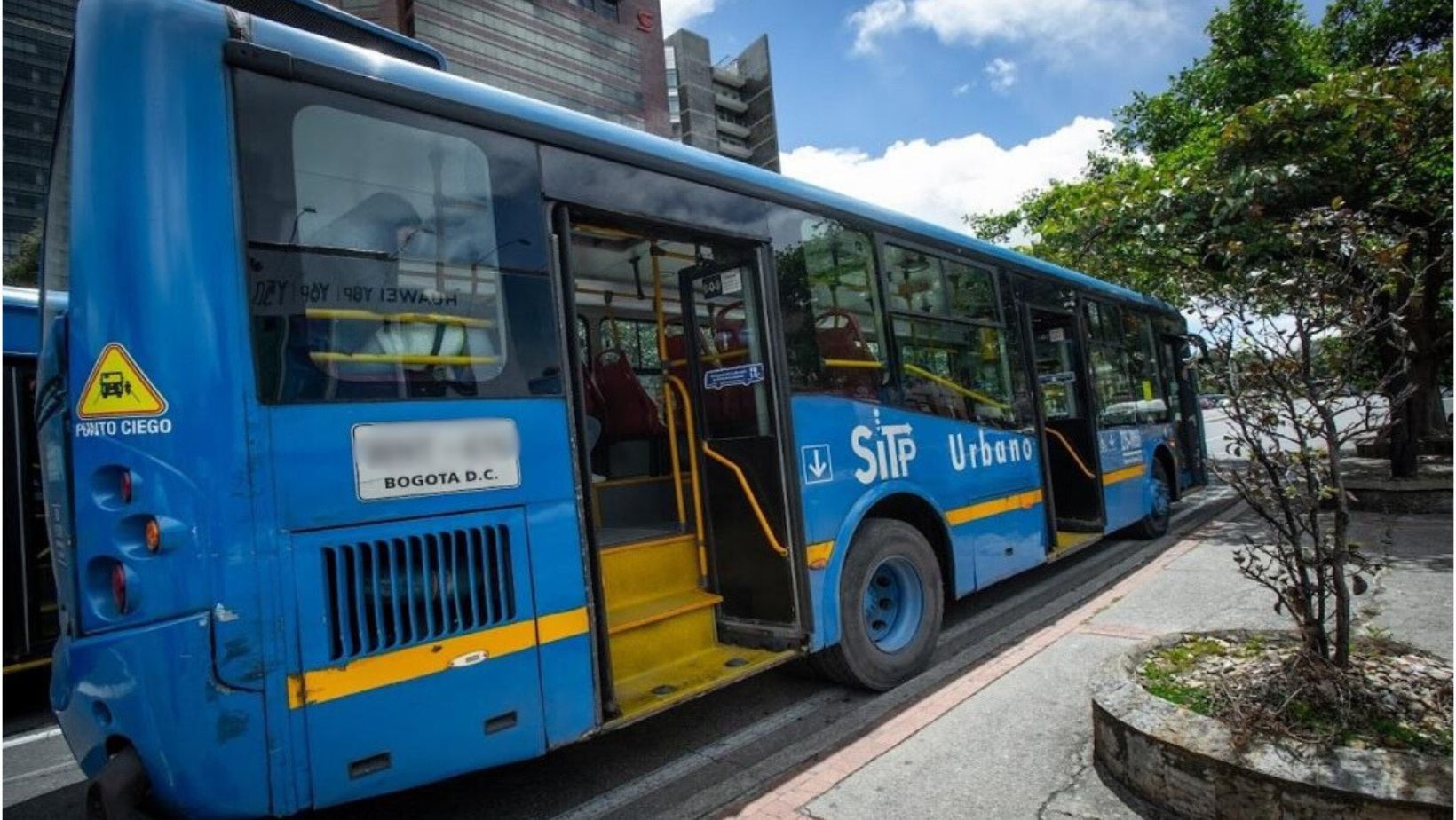 Robo en bus del SITP: ladrones y atacaron varios pasajeros, pero los capturaron