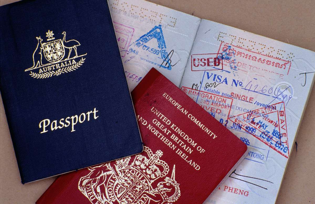 Qué significan los colores de pasaportes, tipos y por qué no todos son iguales