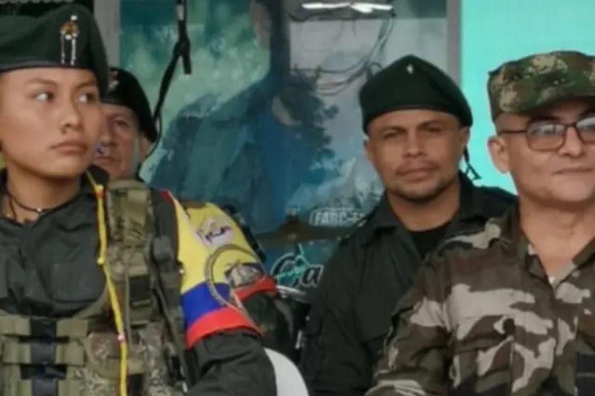 Alias 'Lorena', compañera sentimental de 'Iván Mordisco', habría muerto en el operativo en Vaupés. Conozca su historial criminal y el caso de Yenny Lara.