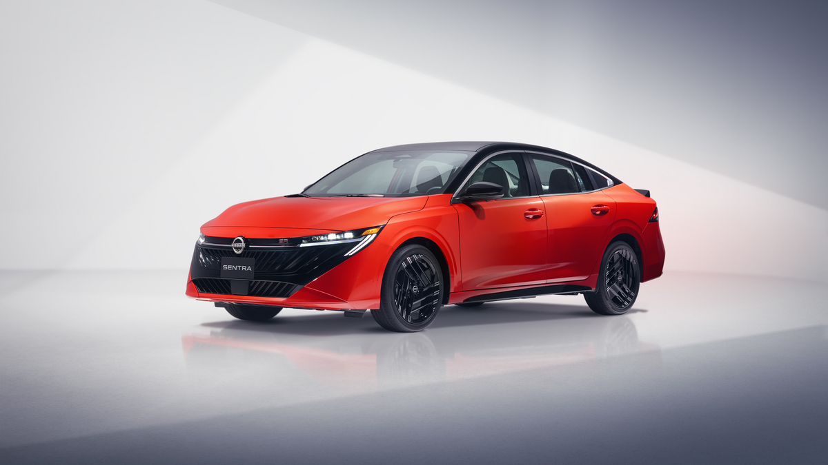 Nissan lanzó la versión 2026 de 2 de sus modelos más famosos y vienen con cambio