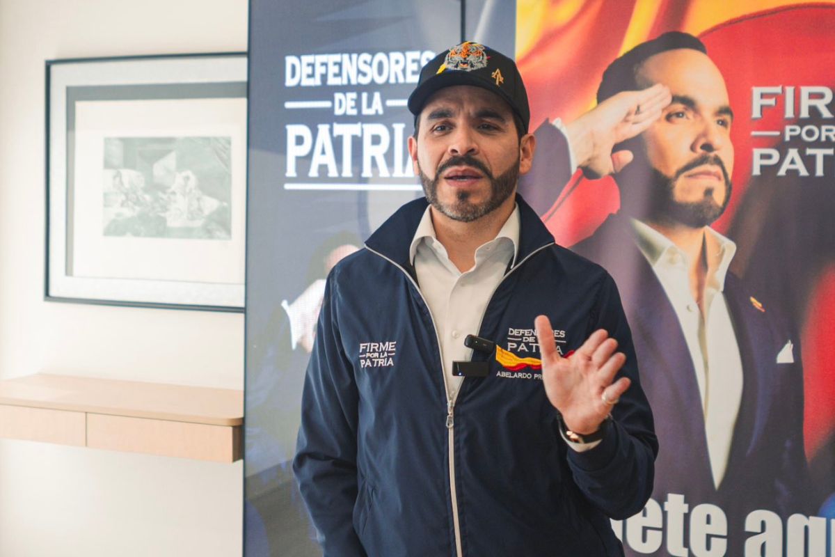 De La Espriella toma sorpresiva decisión contra Petro por presuntas chuzadas en su contra y pidió que se inicie una investigación. 