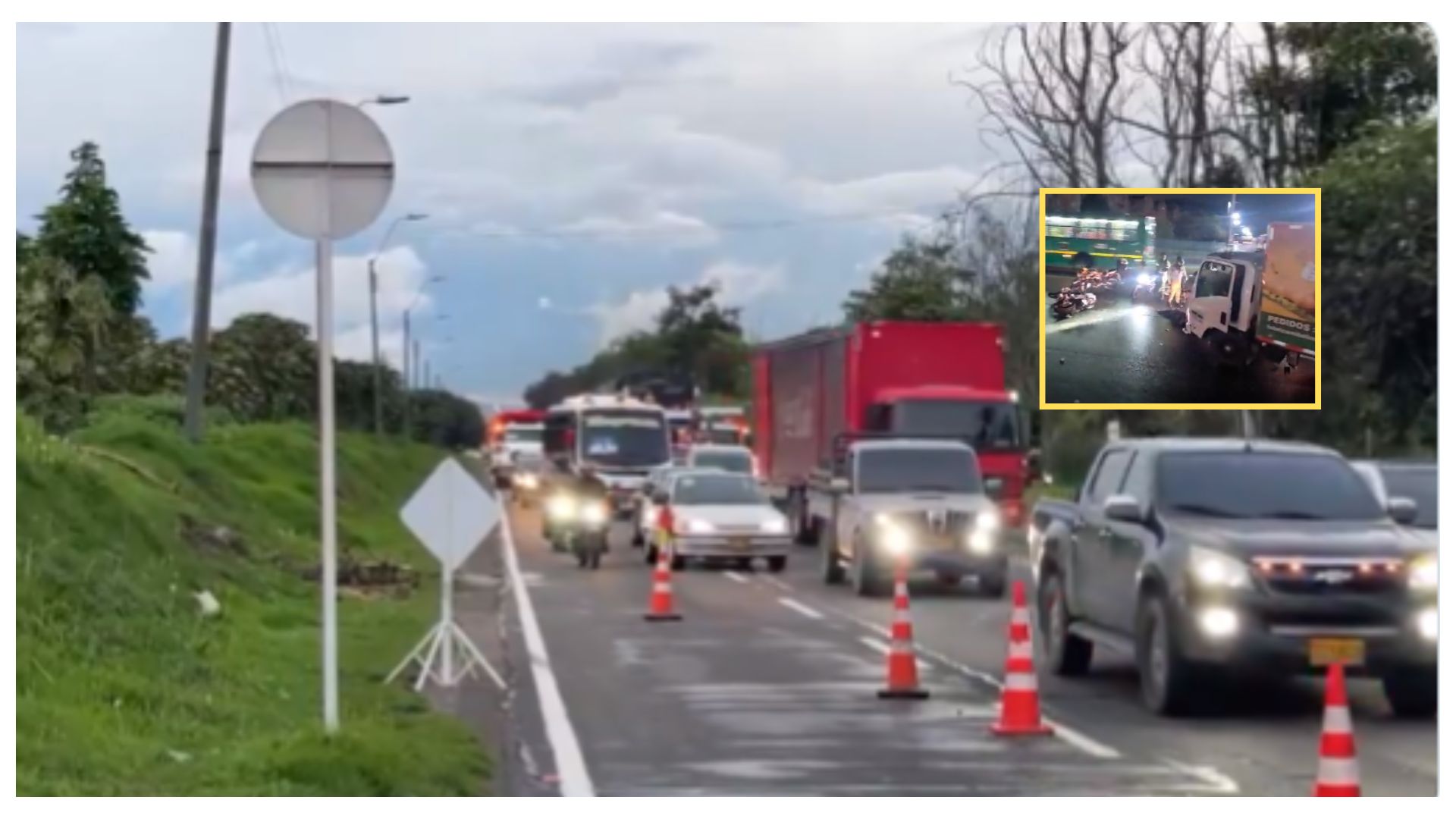 Trancón Autopista Norte Bogotá hoy por accidente entre moto y camión de lechona