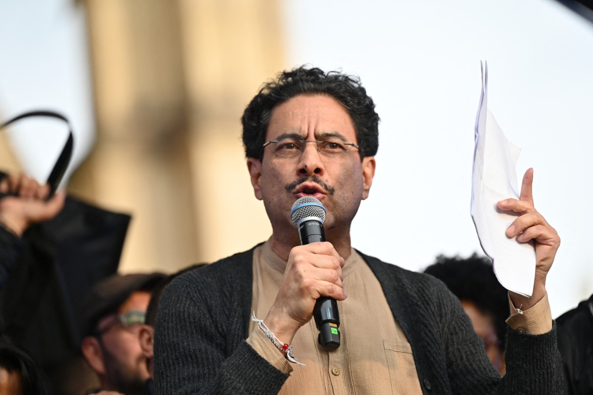 Colombia's presidential candidate for the Pacto Historico party, Ivan Cepeda, speaks during a campaign rally at Lourdes Square in Bogota on February 3, 2026. Colombia will hold a presidential election on May 31, 2026. (Photo by Alejandro GONZALEZ / AFP)