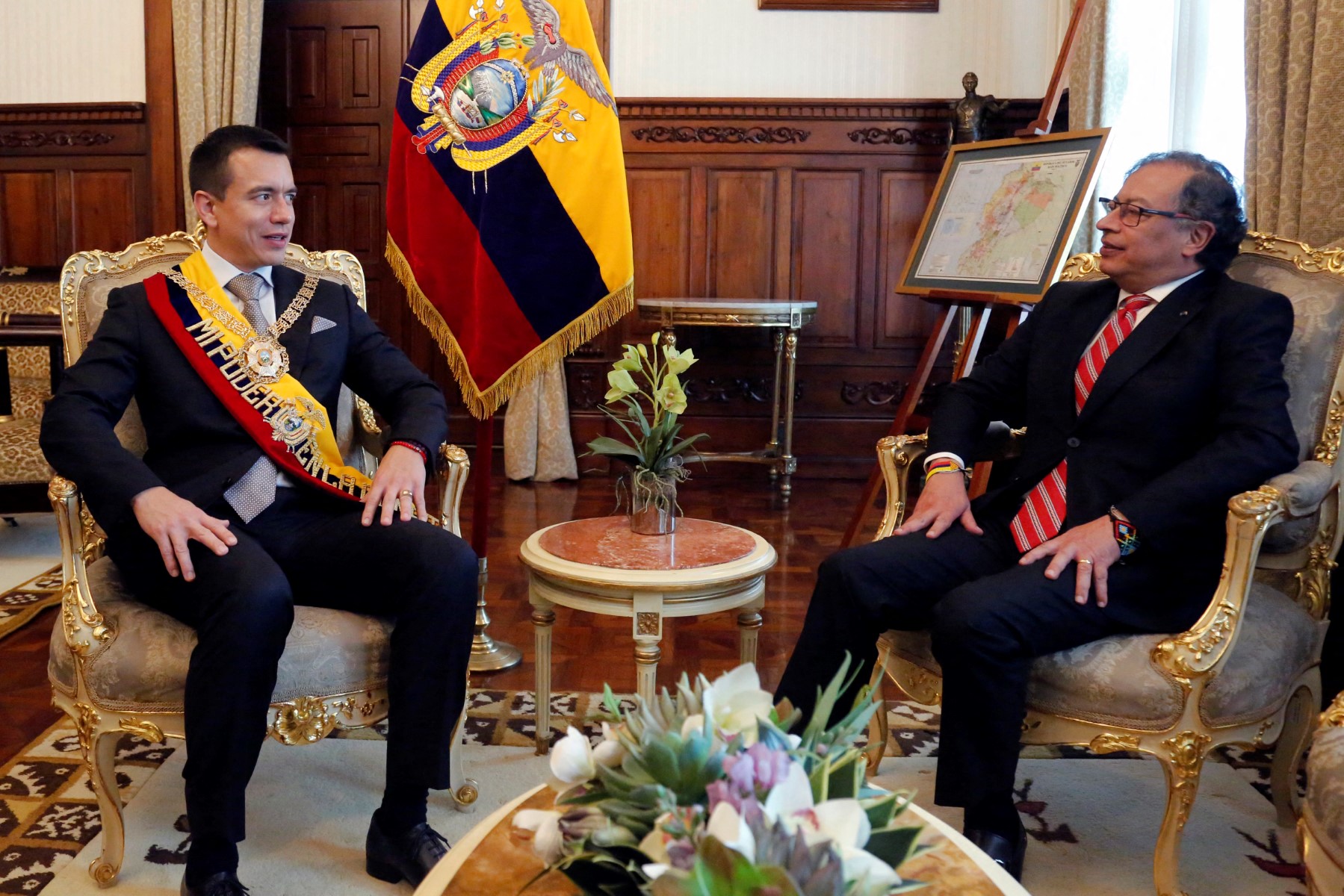 Petro critica a Ecuador por aranceles y propone salida del Pacto Andino